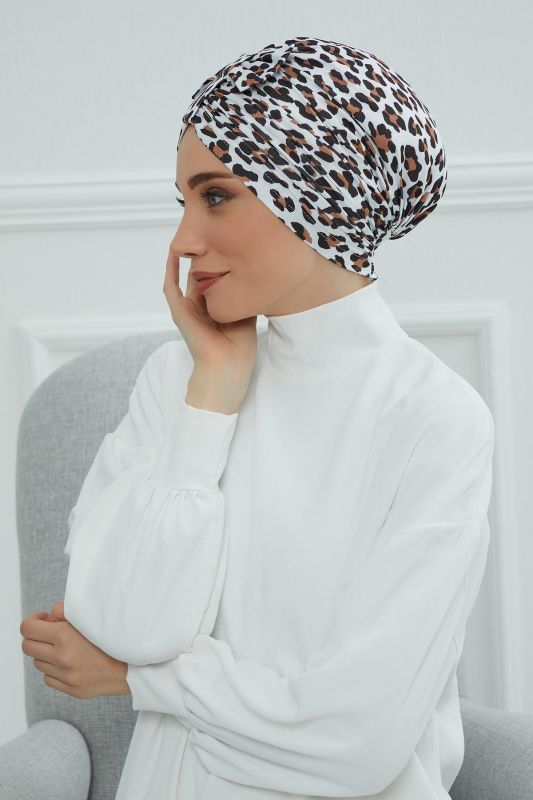غطاء محرك السيارة منقوش مع القوس في الأمام، نموذج B-7YD 29 - 4