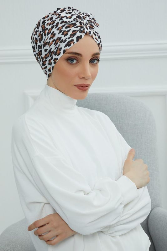 غطاء محرك السيارة منقوش مع القوس في الأمام، نموذج B-7YD 29 - 5