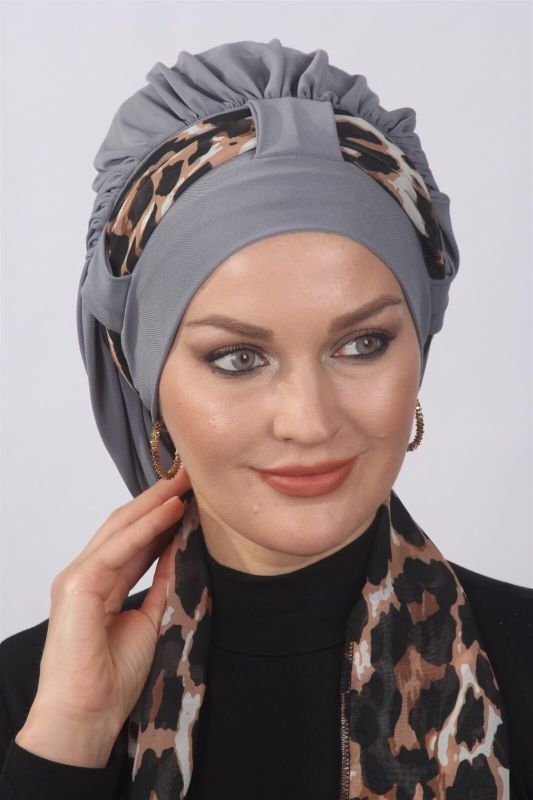 Gray with Flowing Leopard Scarf - 1