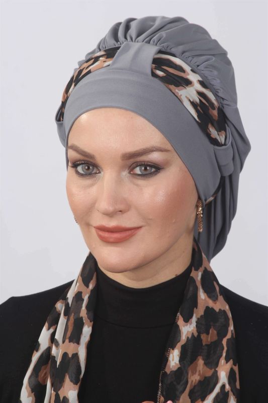 Gray with Flowing Leopard Scarf - 2