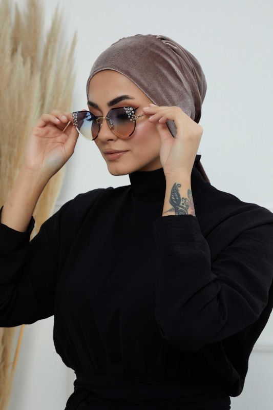 بونيه مخملي، B-49K مينك - 4