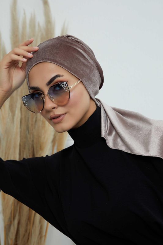بونيه مخملي، B-49K مينك - 5