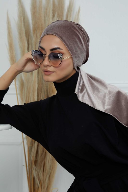 بونيه مخملي، B-49K مينك - 8
