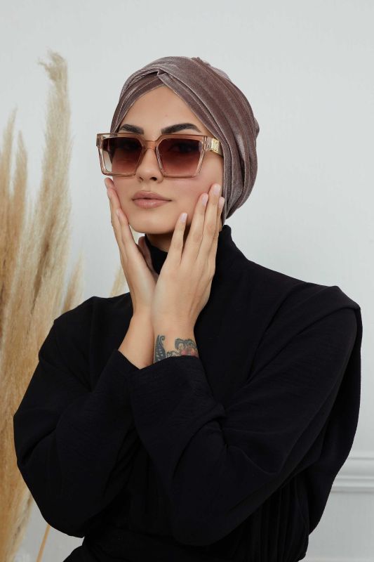 بونيه مخملي، B-9K مينك - 2