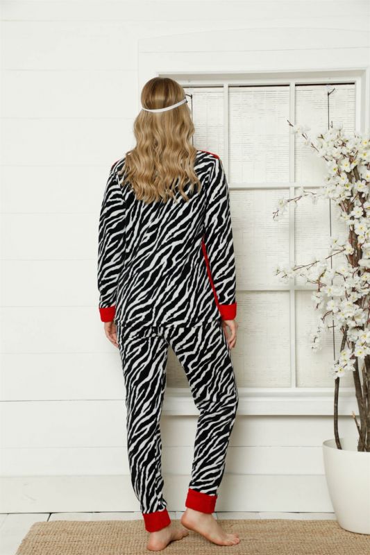 Moda Çizgi Polar Kadın Pijama Takımı - 4