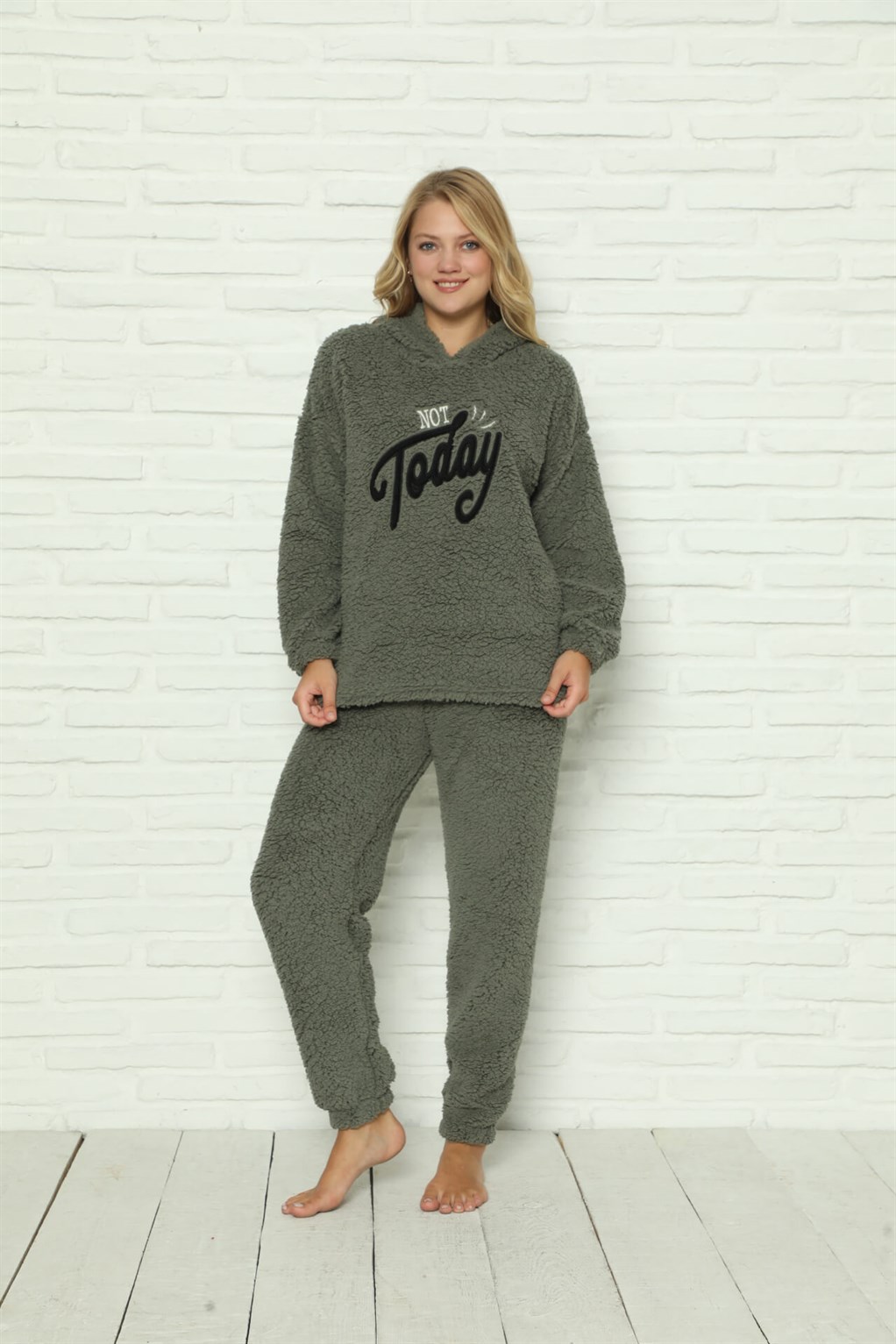 Fashion Line Welsoft Polar Plush Women Plush Kit 9062