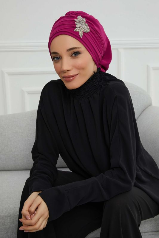 Pileli Taş Çiçek Aksesuarlı Şifon Hazır Türban,HT-105,HT-105 Fuşya - 1