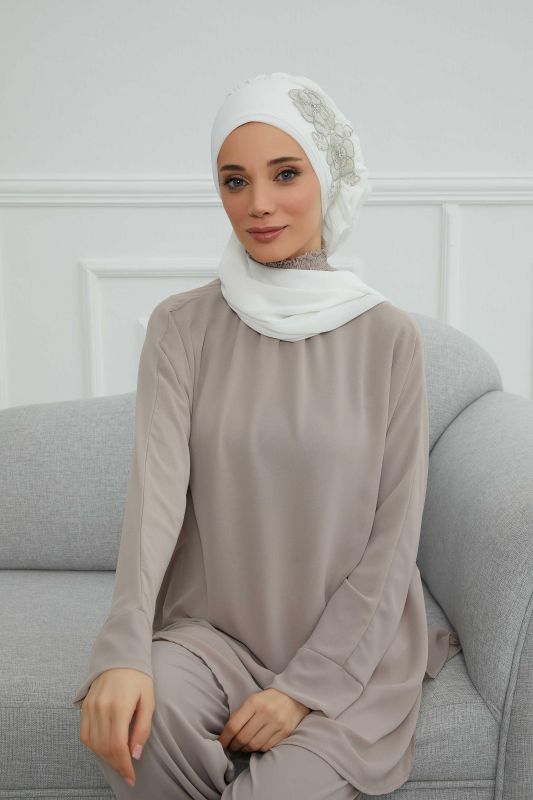 Yandan Fırfırlı Çiçek Aksesuarlı Şifon Hazır Türban,HT-102,HT-102 Kırık Beyaz-Gümüş - 2