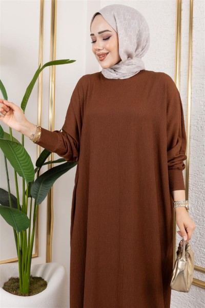 Yarasa Kollu Bürümcük Elbise KAHVERENGİ - Thumbnail